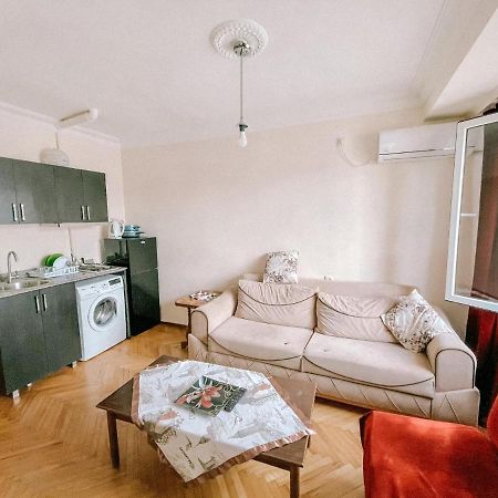 Naira Apartment Batumi Zewnętrze zdjęcie